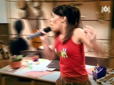 lola qui chante Out Here on My Own A Cappela
